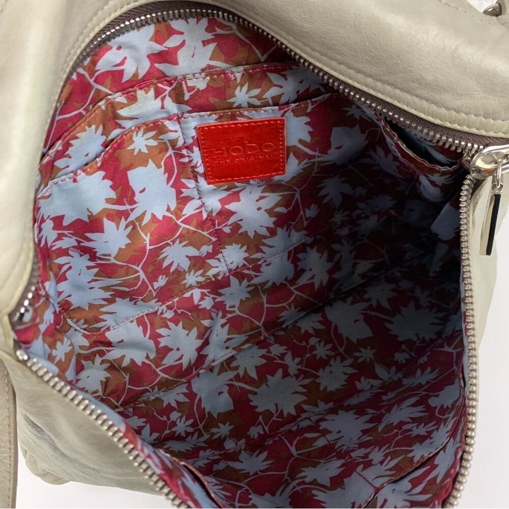 Hobo Lorna Grey Leather Zip Front Crossbody Bag Purse - Picture 11 of 12